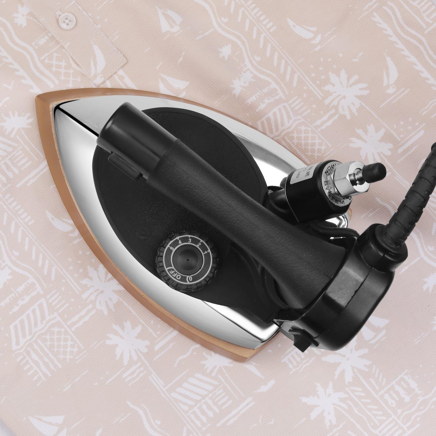 ISTRI BLACK & GOLD for commercial/industrial/gravity bottle steam iron 1600W/230V/50sz with ISI mark steam iron